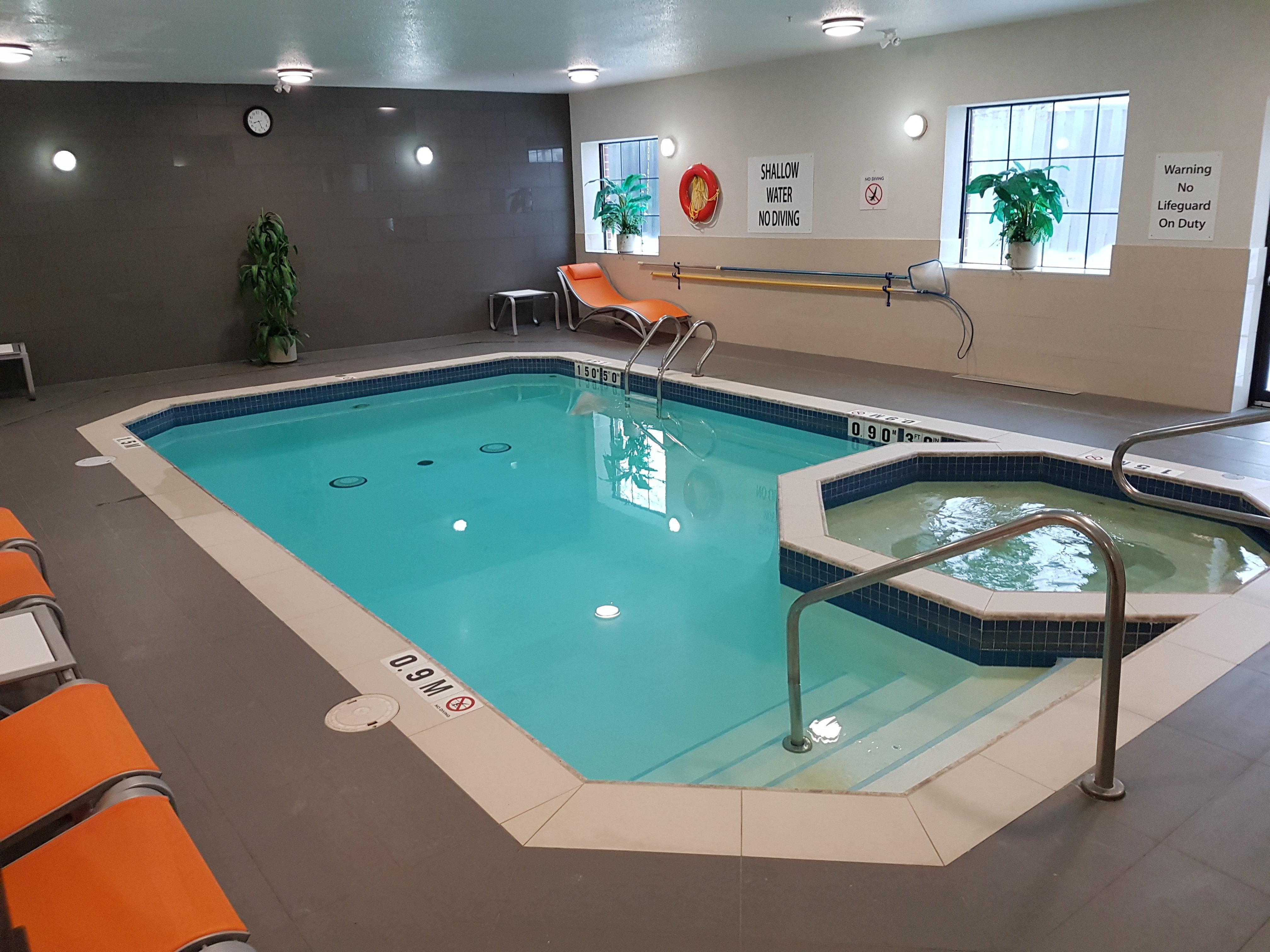 Holiday Inn Express Hotel & Suites Barrie By Ihg Екстер'єр фото