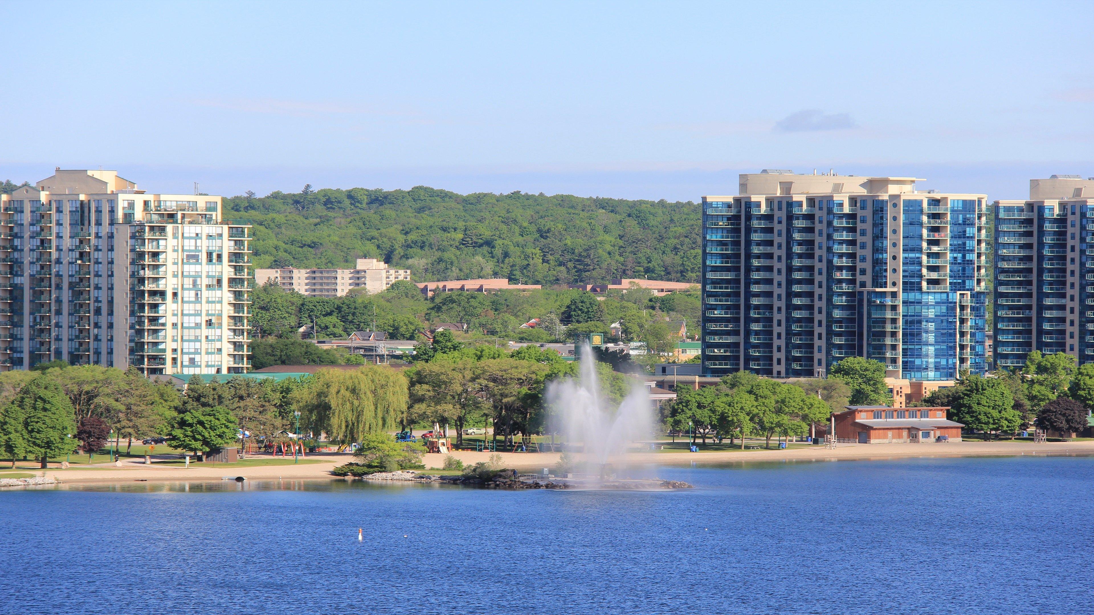 Holiday Inn Express Hotel & Suites Barrie By Ihg Екстер'єр фото
