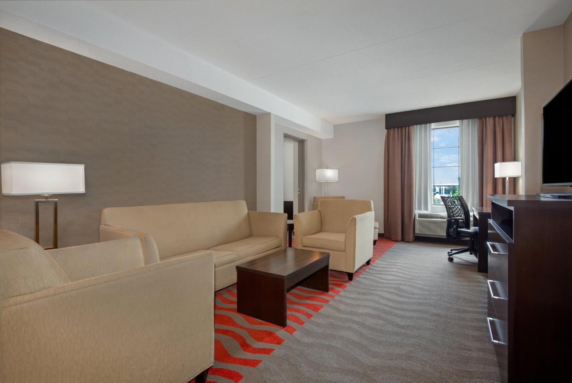 Holiday Inn Express Hotel & Suites Barrie By Ihg Екстер'єр фото
