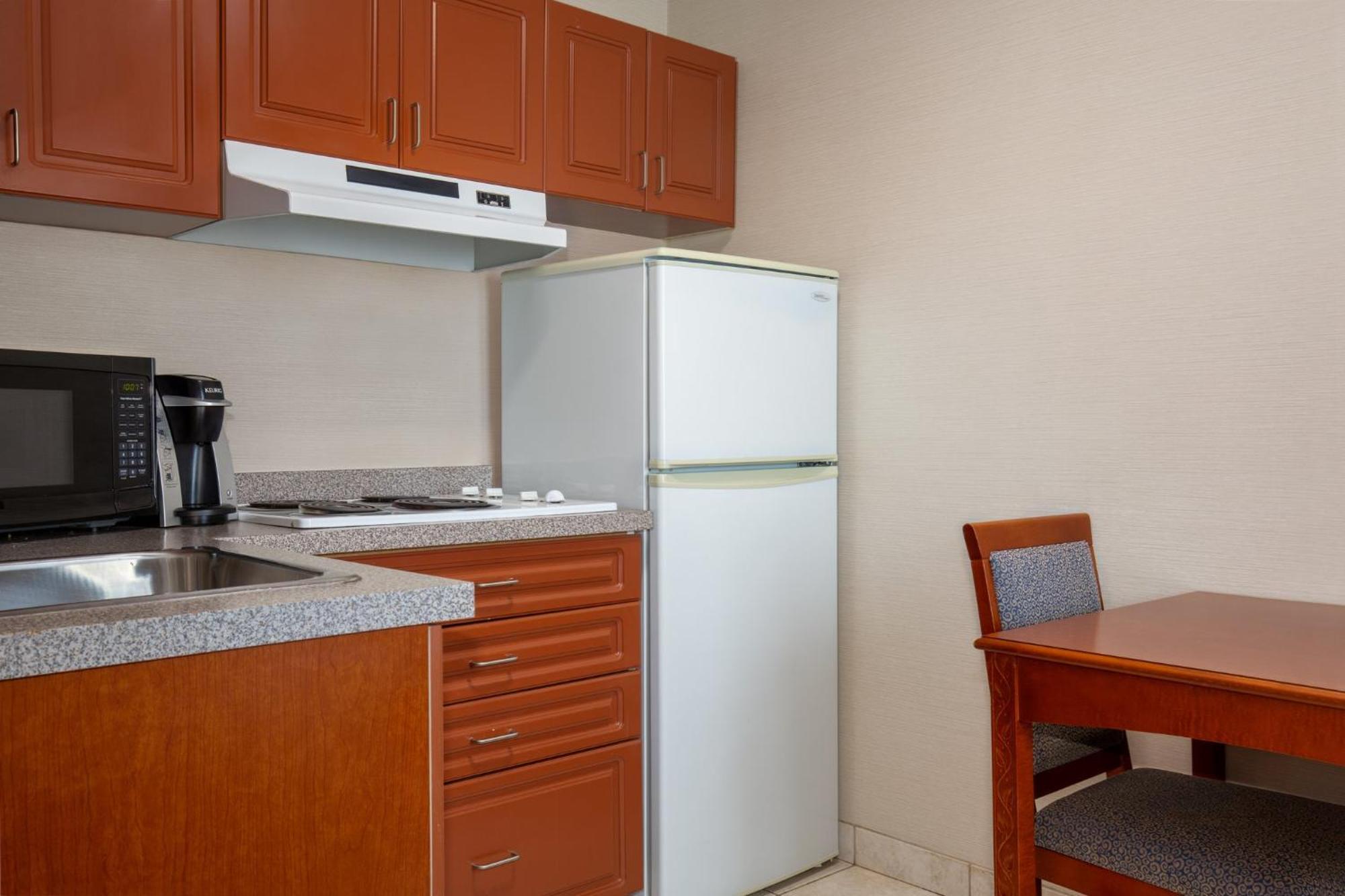 Holiday Inn Express Hotel & Suites Barrie By Ihg Екстер'єр фото