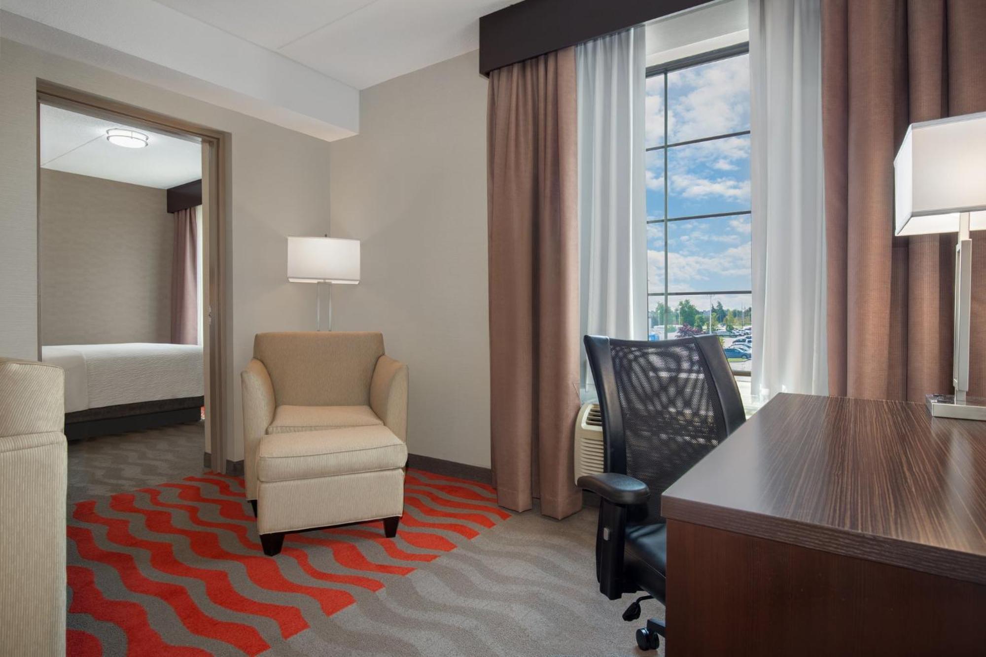 Holiday Inn Express Hotel & Suites Barrie By Ihg Екстер'єр фото
