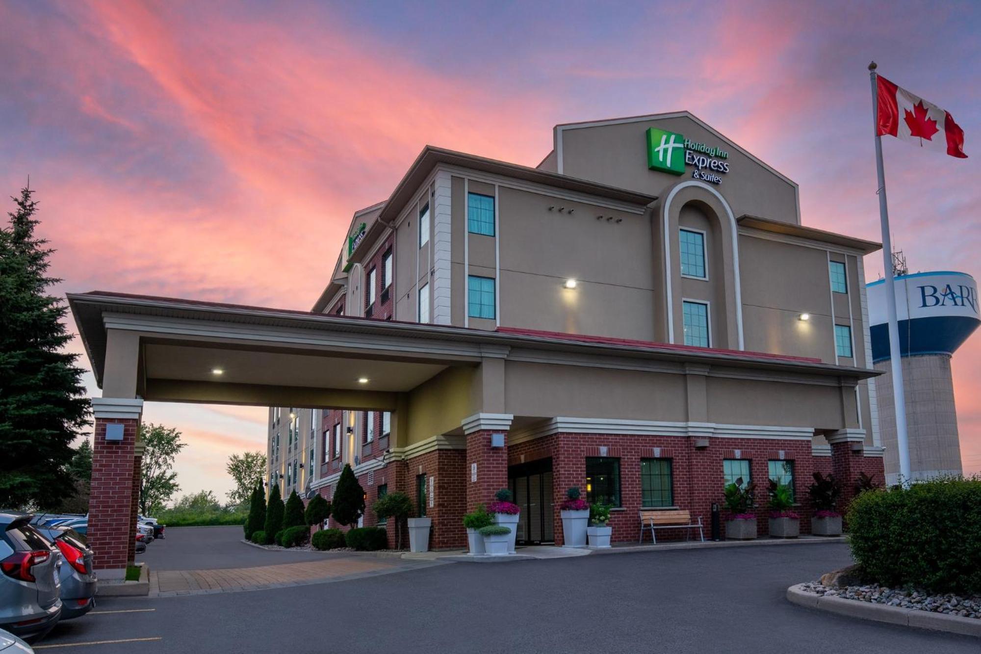 Holiday Inn Express Hotel & Suites Barrie By Ihg Екстер'єр фото