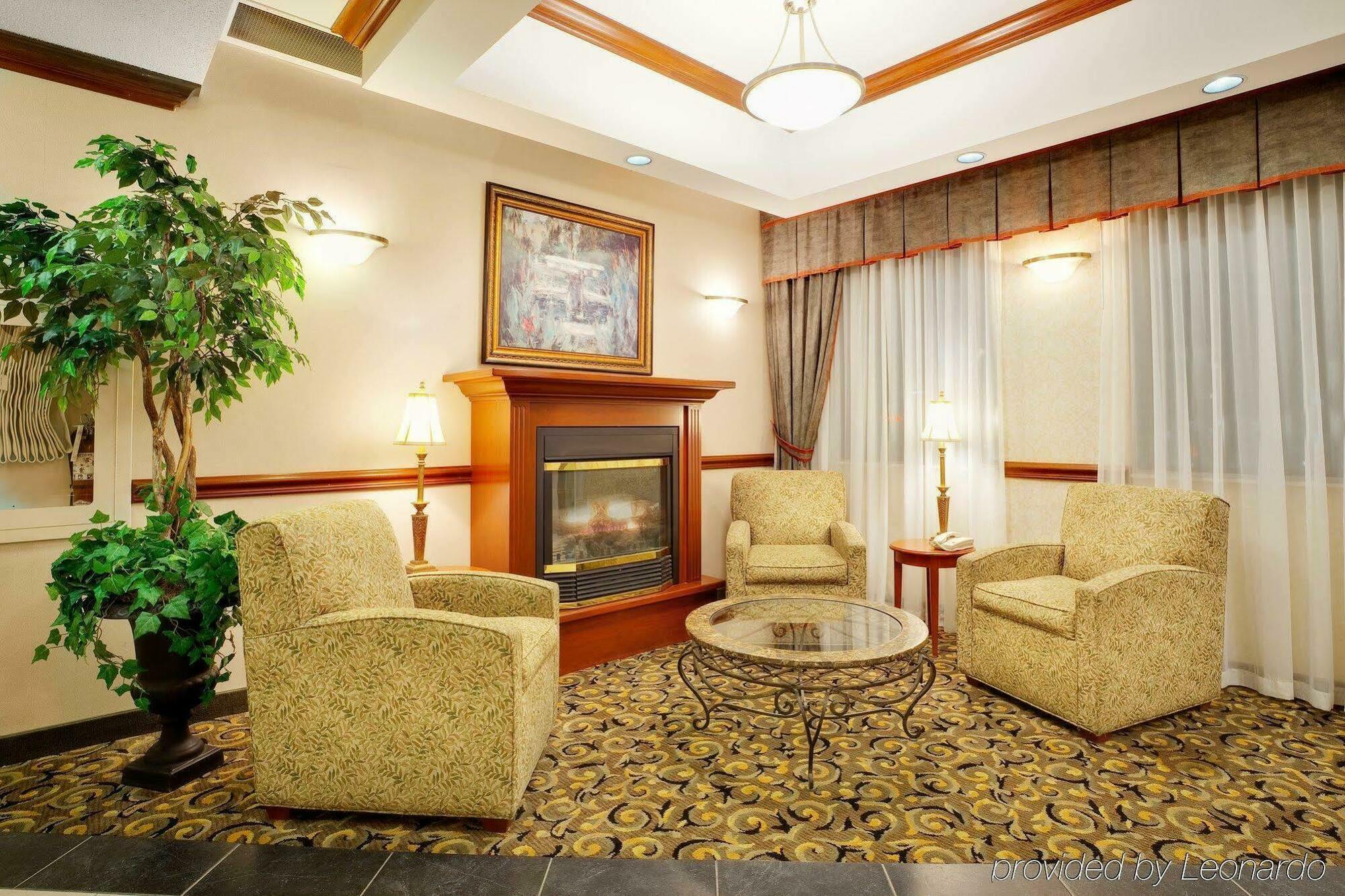 Holiday Inn Express Hotel & Suites Barrie By Ihg Екстер'єр фото