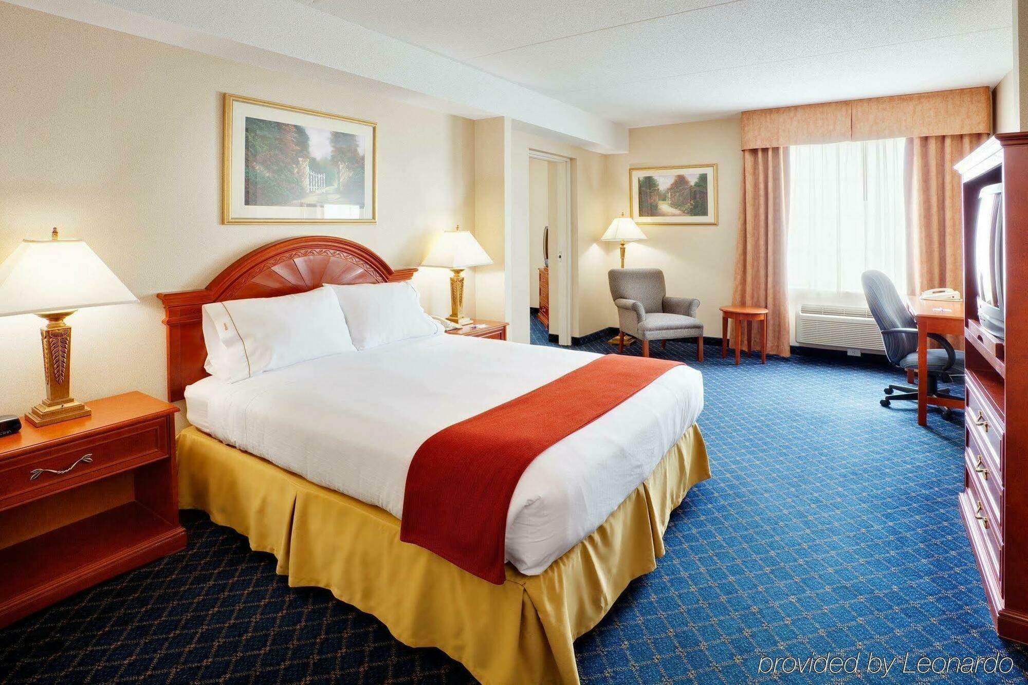 Holiday Inn Express Hotel & Suites Barrie By Ihg Екстер'єр фото